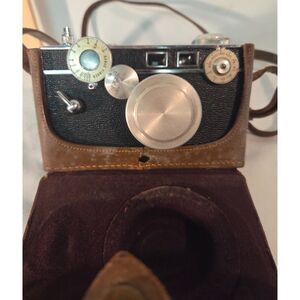 Vintage Argus Rangefinder Camera w Leather Case Parts